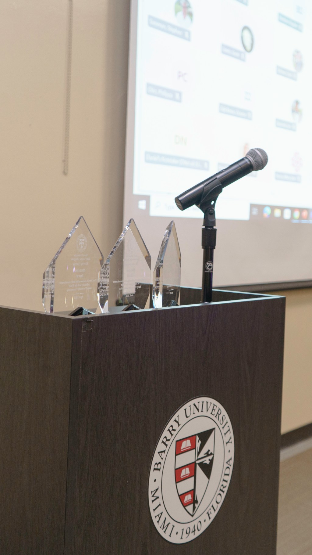 Barry U Celebrates Star Faculty at 2025 Faculty&nbsp;Awards